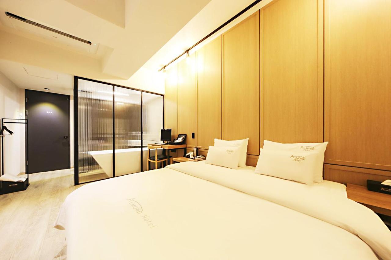 Masan Almond Hotel Changwon Exterior foto