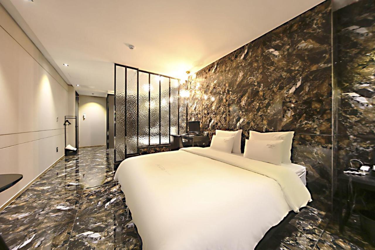 Masan Almond Hotel Changwon Exterior foto