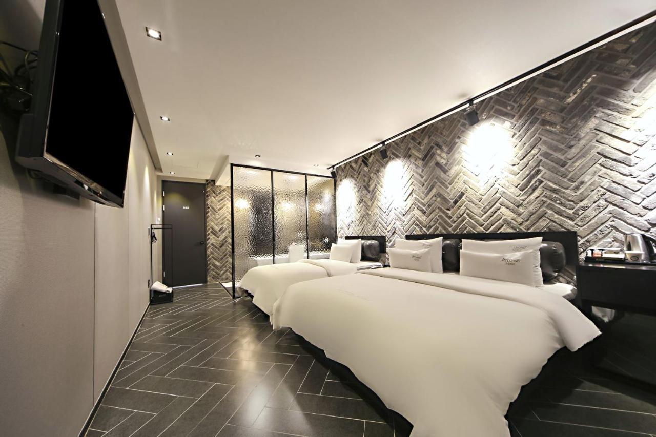 Masan Almond Hotel Changwon Exterior foto